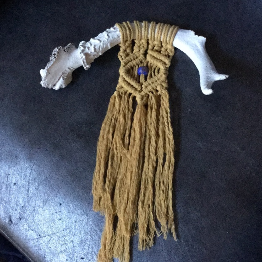 Artisan Macrame bohemian deer antler boho Coachella cowgirl art Mother Nature - Picture 1 of 10